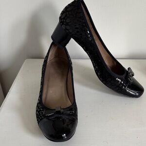 Exquisite Made in Spain patent leather and embossed suede metal Bow